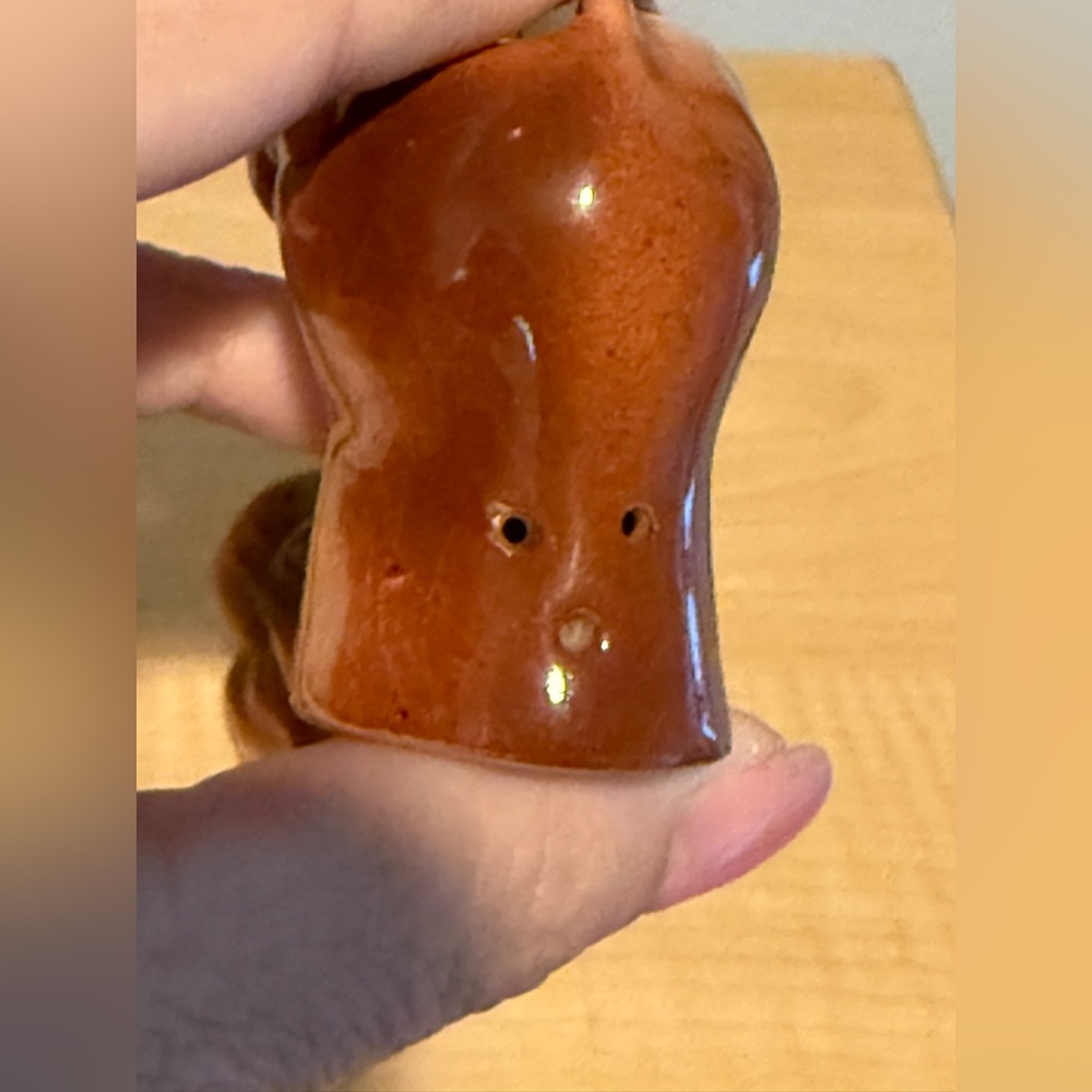 Vintage Dachshund Salt and Pepper Shakers - Picture 5 of 12